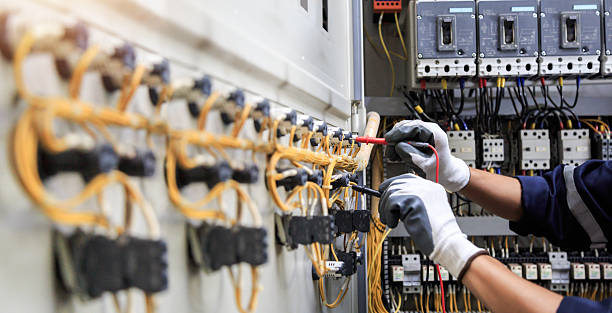 Professional Generator Installation technician working in Harper Woods, MI